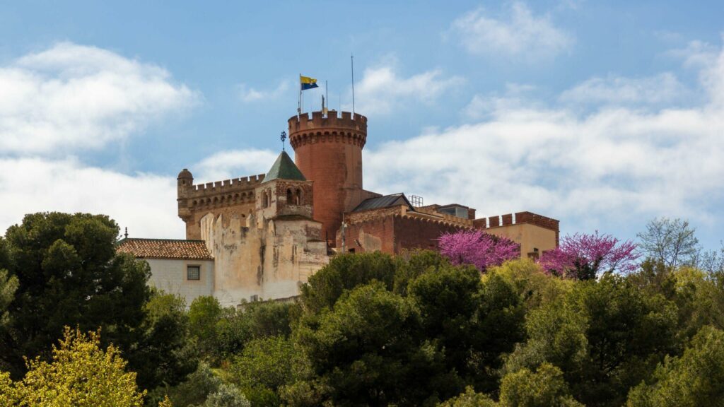 Le château de Castelldefels autour de Barcelone