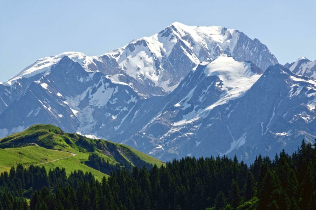 Le Mont Blanc vu depuis la Savoie
