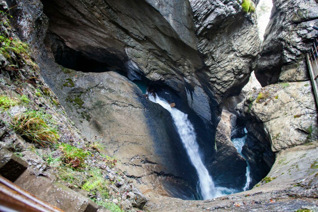 Les chutes de Trummelbach en Suisse