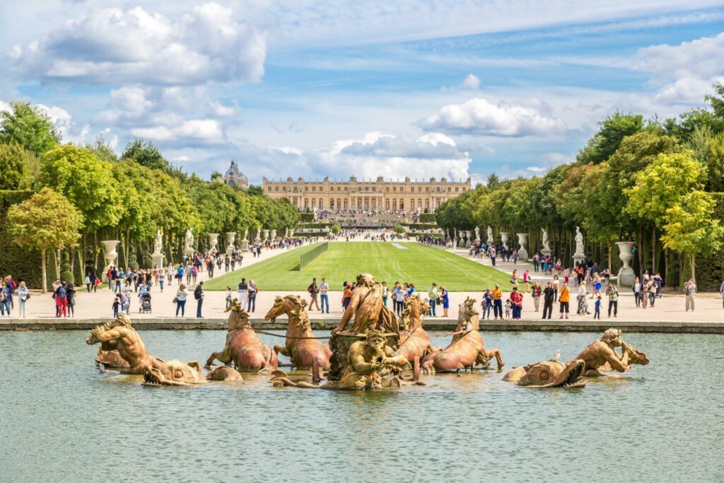Voir le chateau de Versailles en France