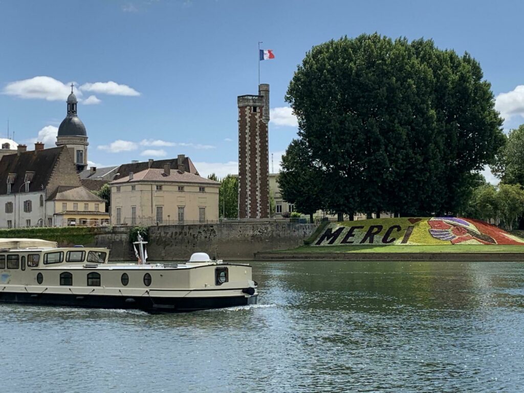 Tour du Doyenné et tourisme fluvial