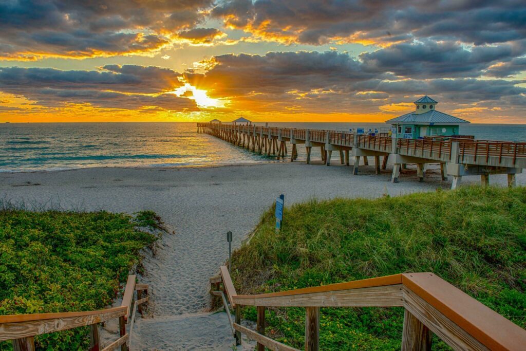 Coucher de soleil à Juno Beach