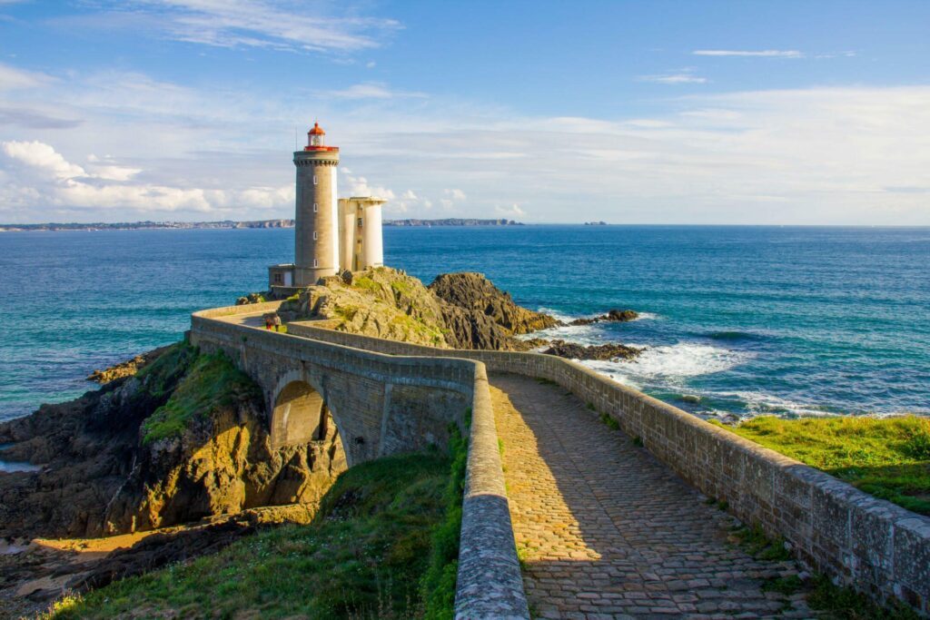 Le phare de Petit Minou autour de Brest