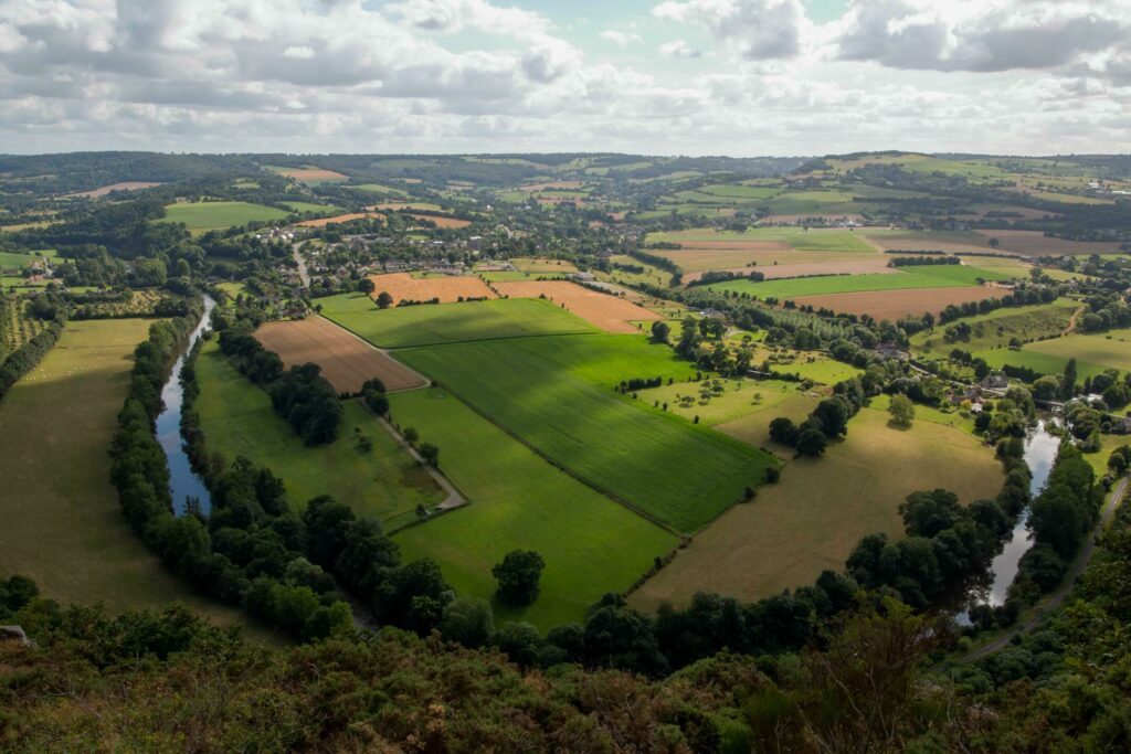 Vue aérienne de la Suisse Normande