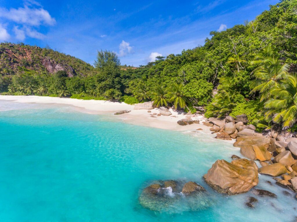 Anse Georgette parmi les plages des Seychelles