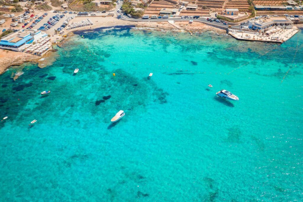 Armier Bay dans les plages de Malte