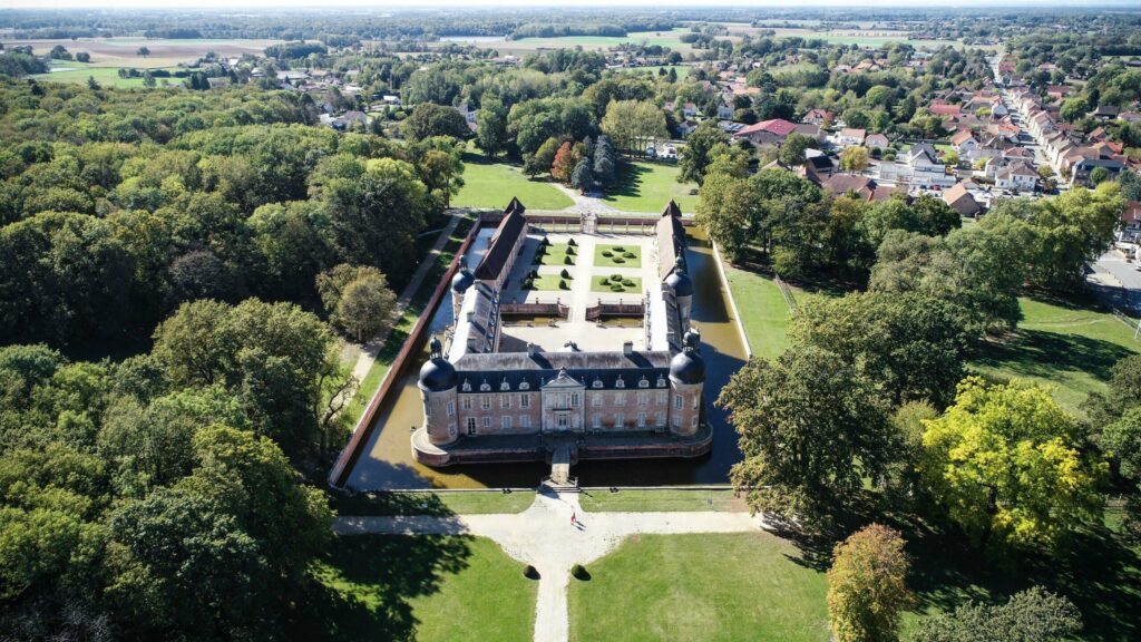 Le château Pierre-de-Bresse à faire en Saône-et-Loire