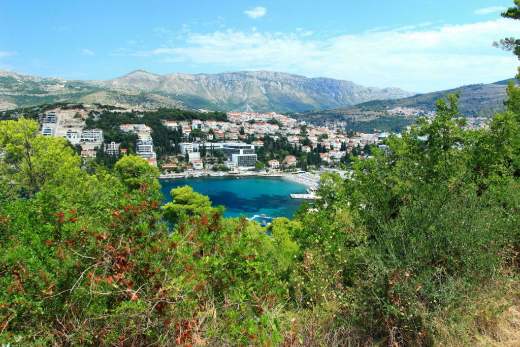 La baie de Lapad autour de Dubrovnik