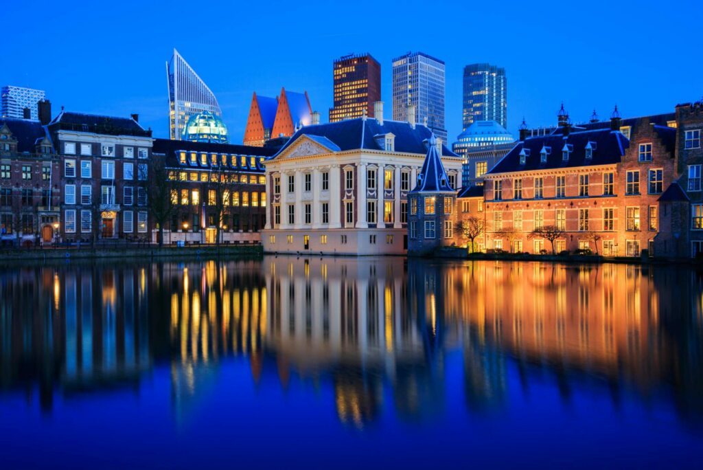 La Haye ville la nuit