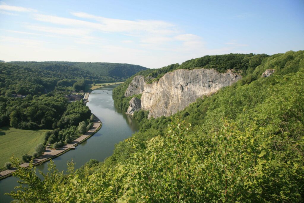 La Meuse dans les paysages de Belgique