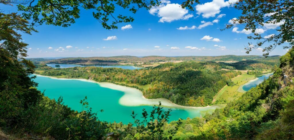 Le belvédère des 4 Lacs dans les paysages du Jura