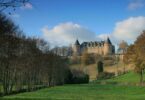 Le château de Rochechouart autour de Limoges
