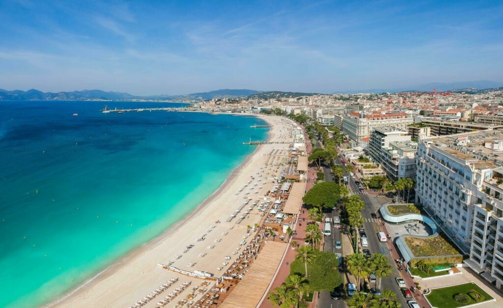 Panorama de la croisette de Cannes autour de Fréjus