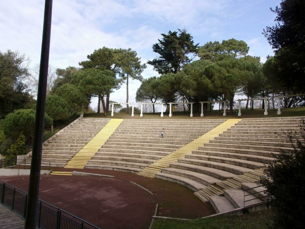 Le théâtre de verdure au parc des Dryades