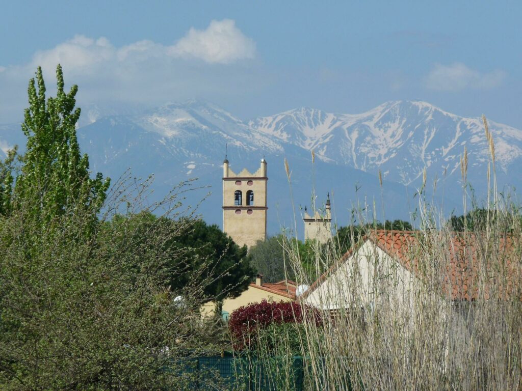 Saint-Genis-des-Fontaines dans les villages autour de Perpignan