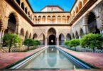 Visiter Alcazar de Seville palais royal