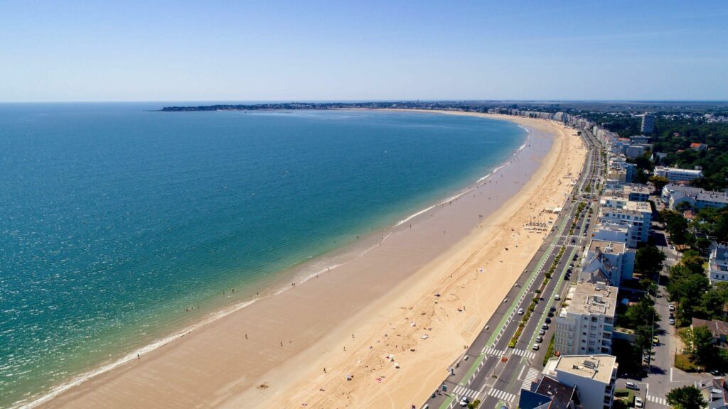 Vue aérienne de la plage