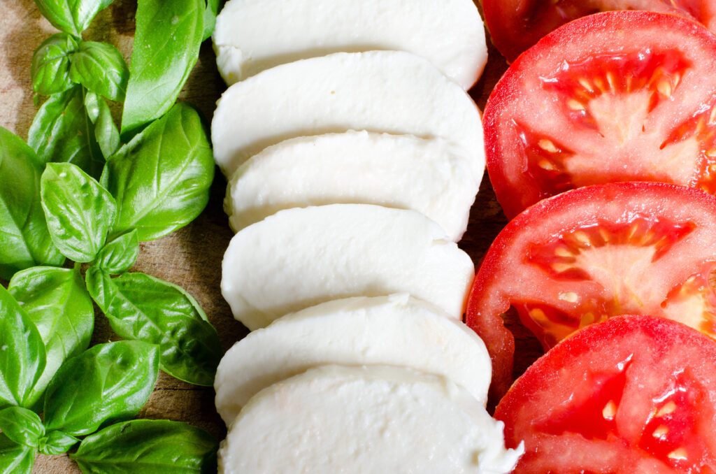 Drapeau Italie italien cuisine basilic mozza tomate