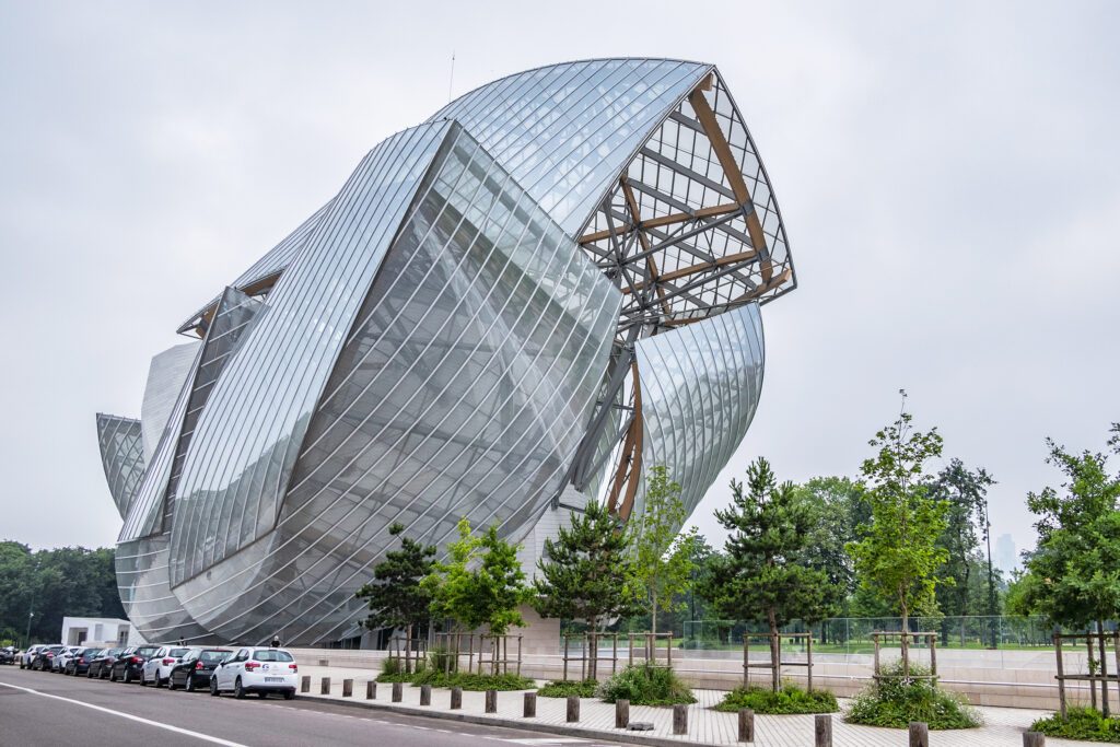 La fondation Louis Vuitton autour de Versailles