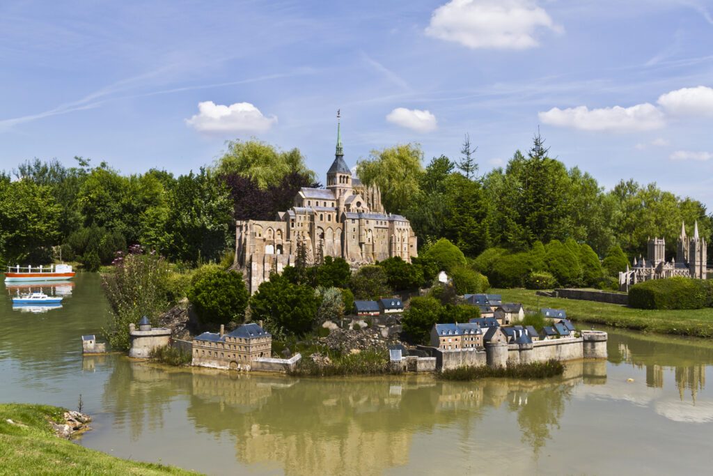 Voir la France en Miniature autour de Versailles