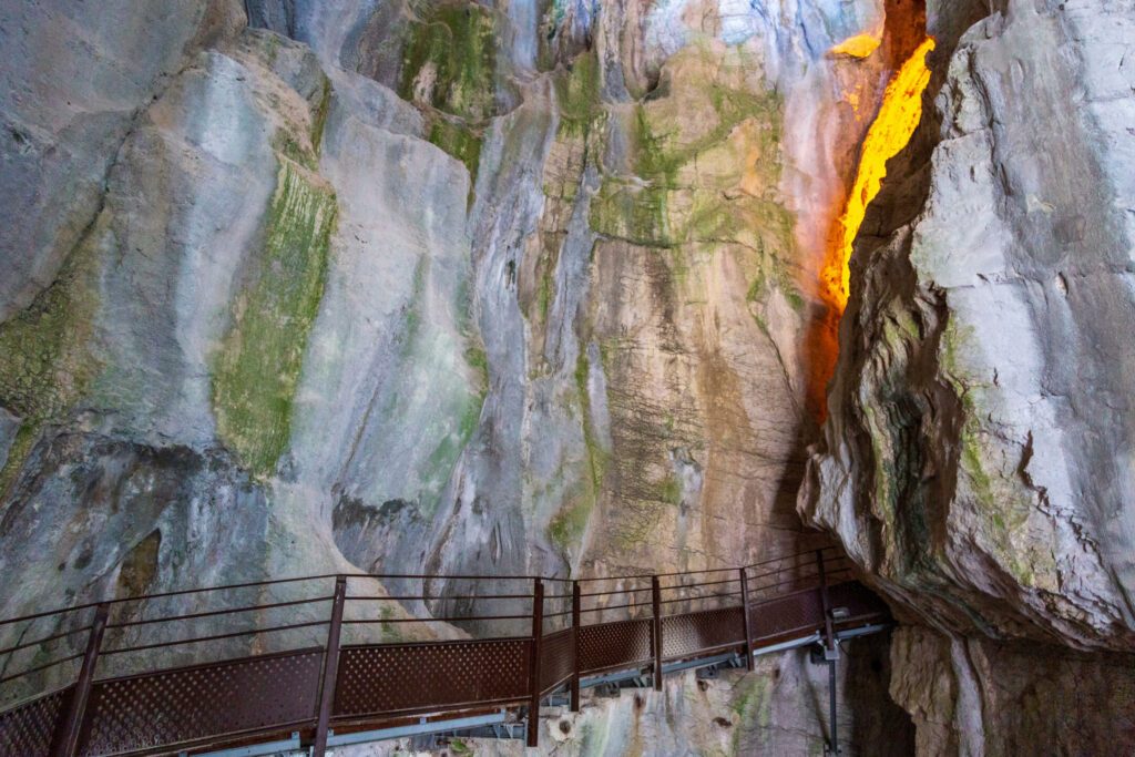 La grotte de Saint-Christophe autour de Chambéry