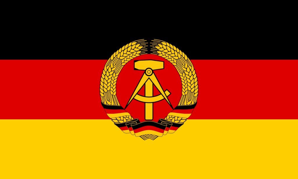 Ancien drapeau allemagne RDA