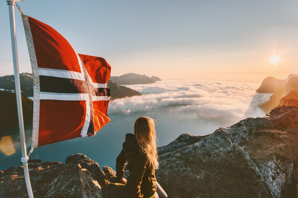 Drapeau Norvège paysage montagnes