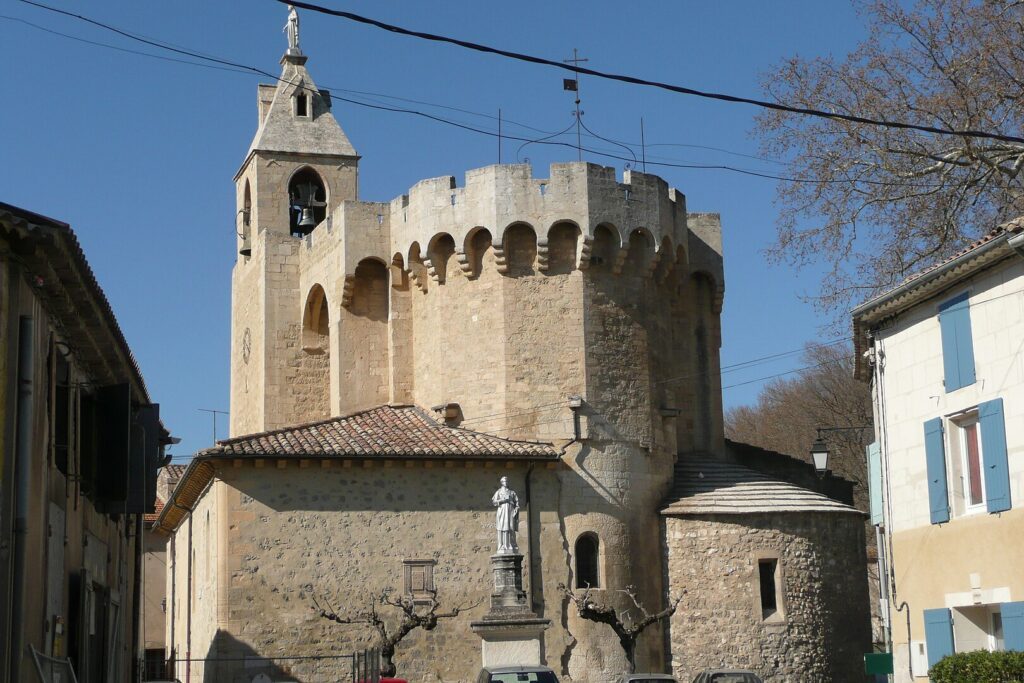 L'église de Saint-Andiol dans les villages des Alpilles