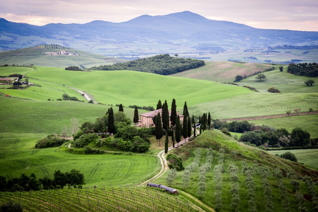 Tuscany, landscape and farmhouse in the hills of Val d'Orcia