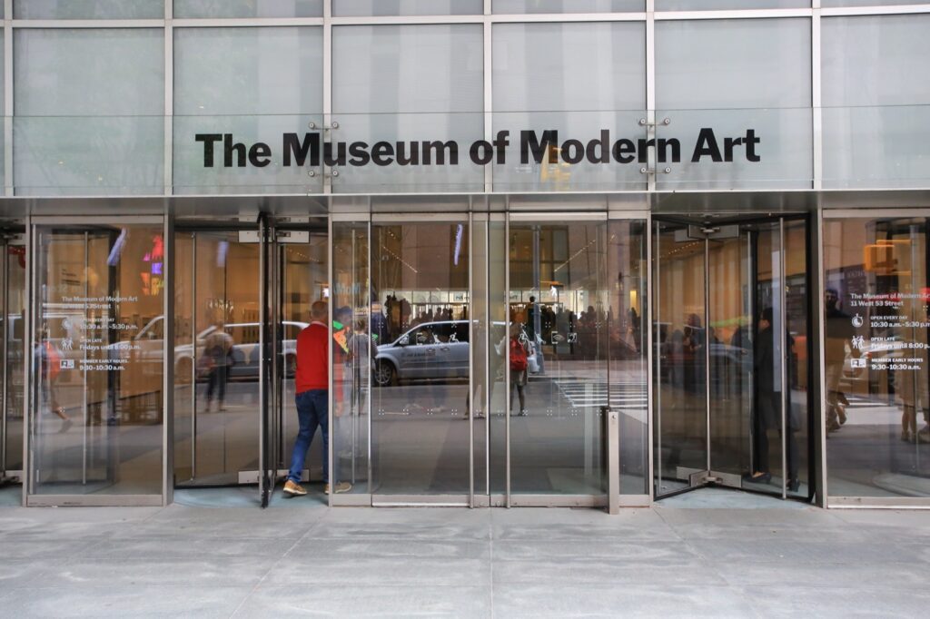 L'entrée du MoMA de New York 