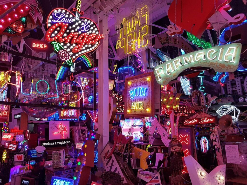 Intérieur de God’s Own Junkyard - Londres