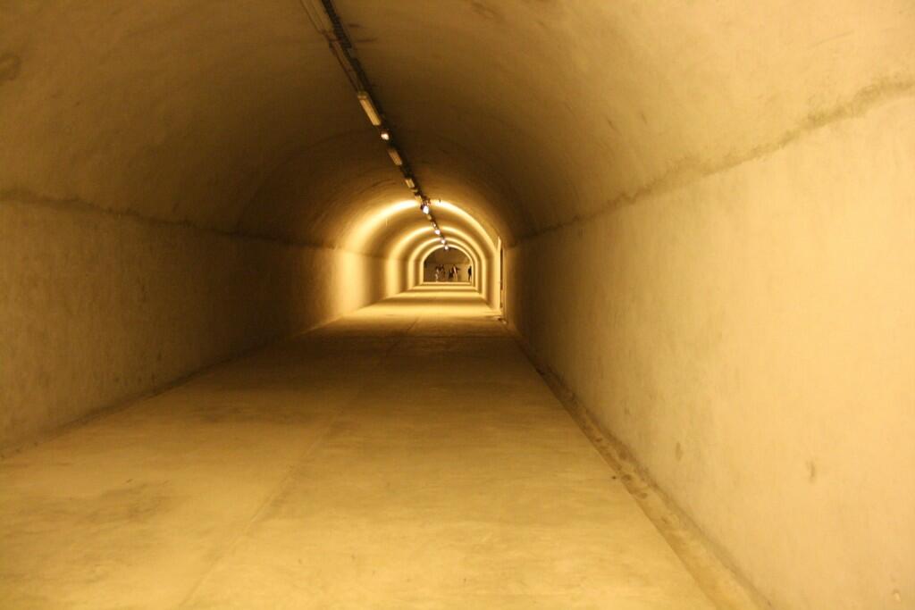 Le tunnel de l'abri Sadi Carnot