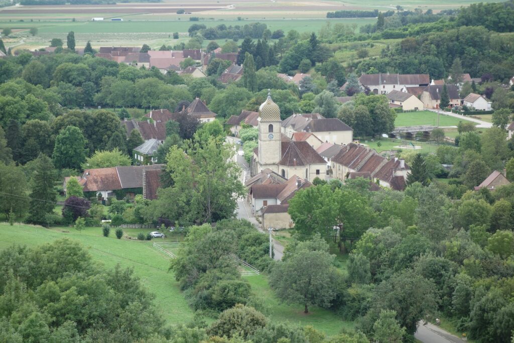 Le village d'Arlay dans les villages du Jura