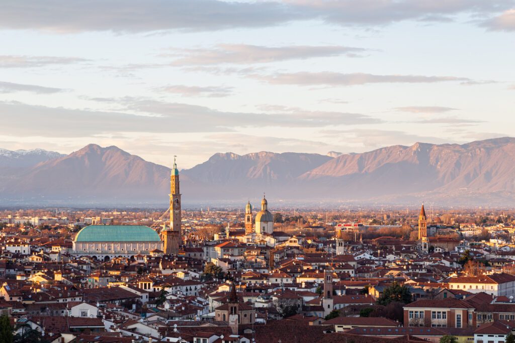 Vue aérienne de la ville de Vicence près de Venise