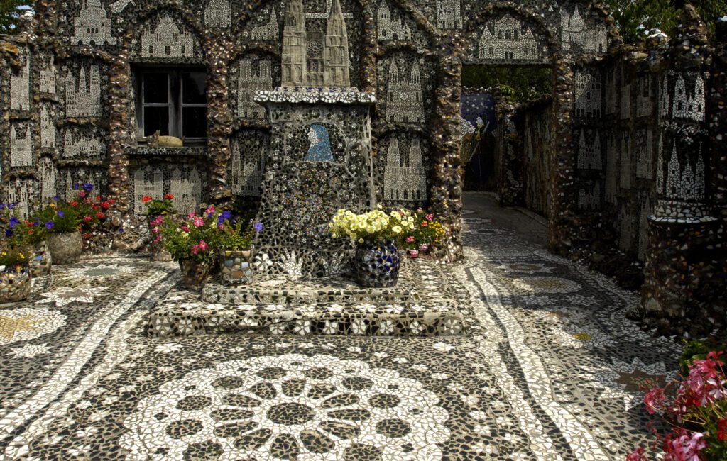 France, Chartres, Maison Picassiette