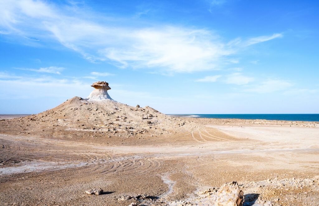 Qatar, Ras Abrouq, the large desertic area with the picturesqe limestone