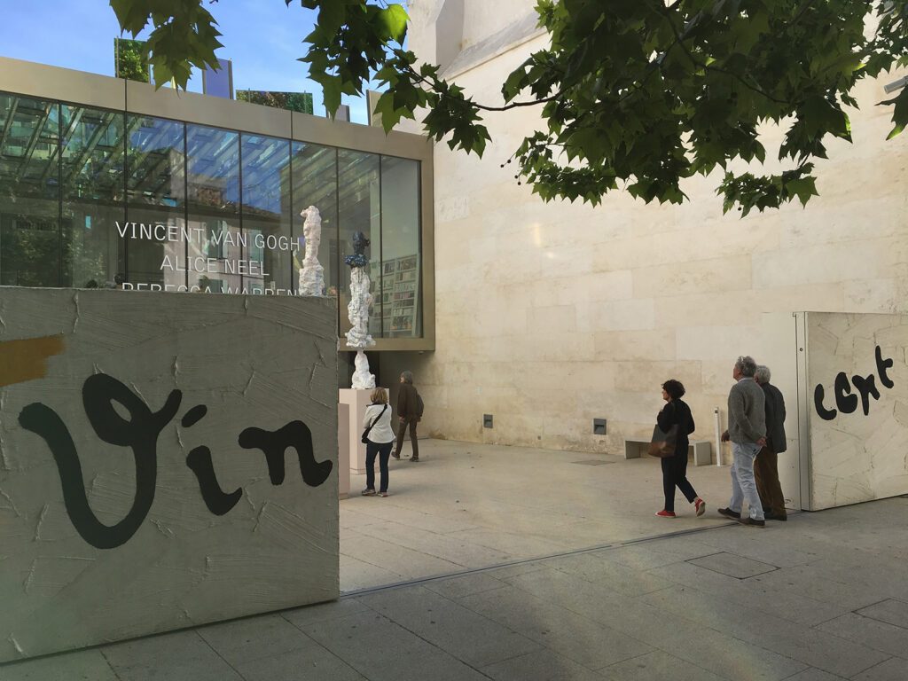 Entrée de la fondation © Fondation Vincent van Gogh Arles / Flavia Voge
