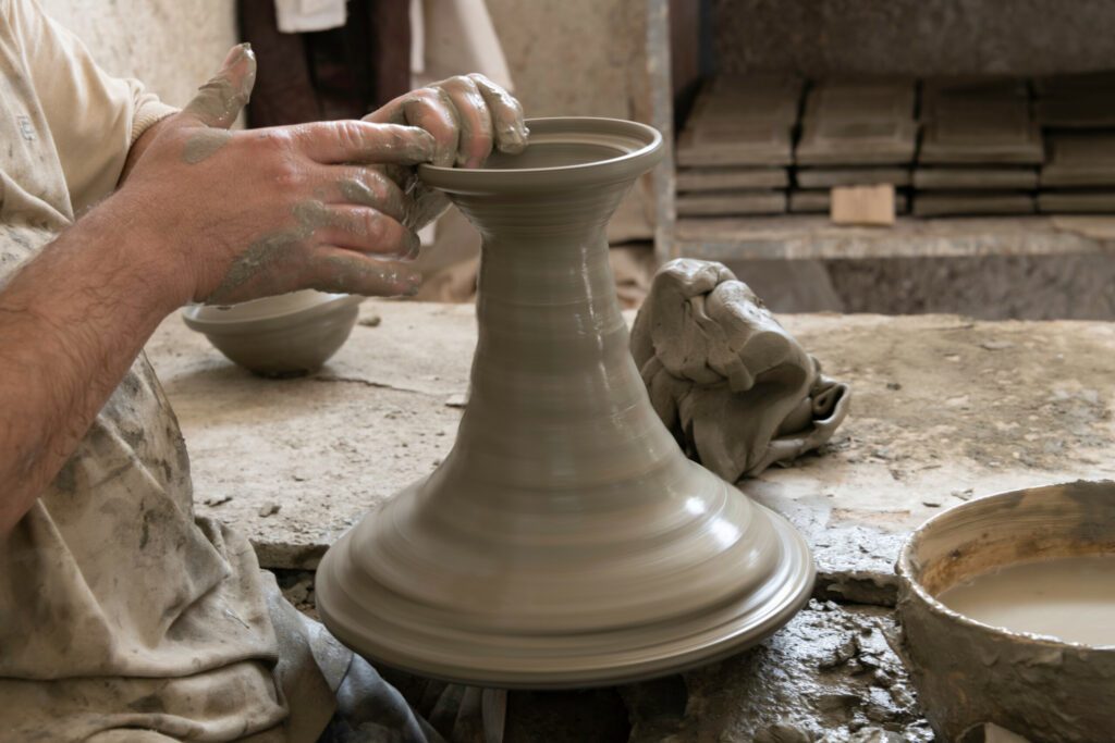 Découvrir la poterie artisanale