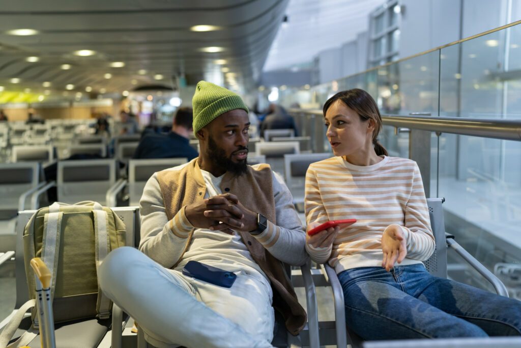 Faire des rencontres à l'aéroport