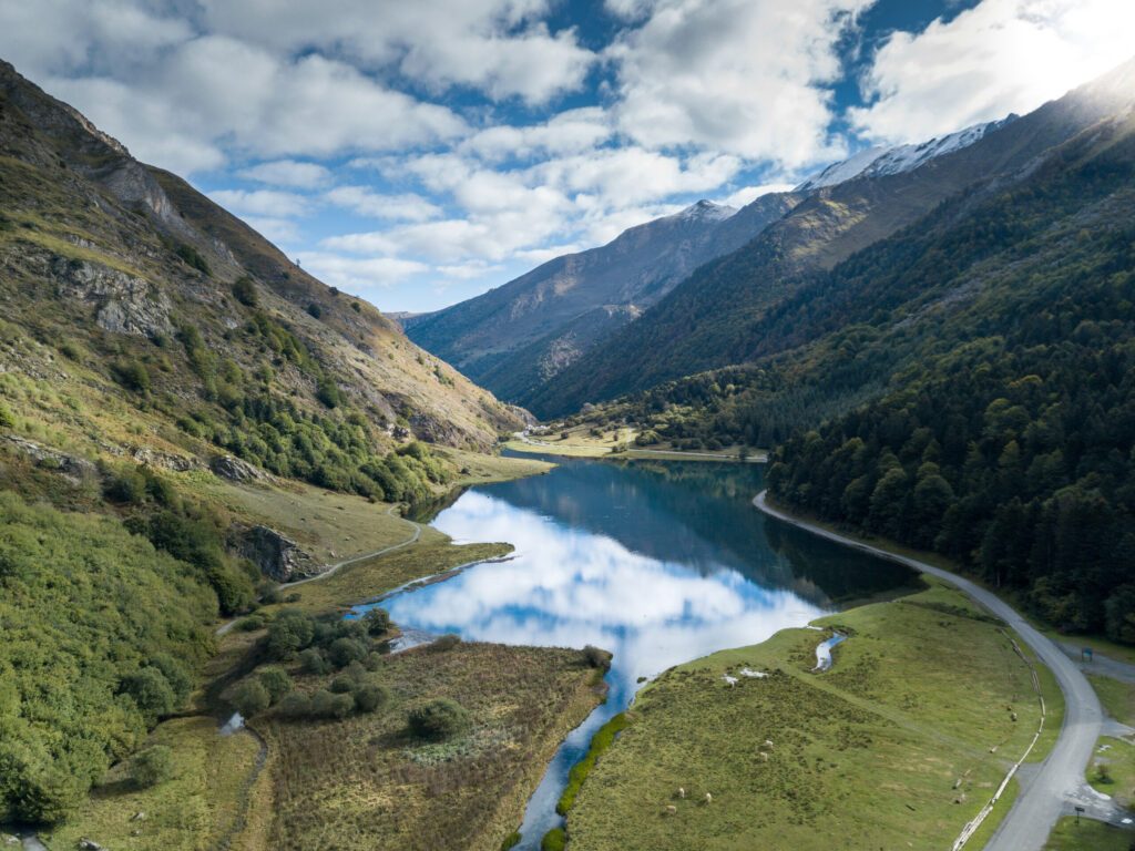 Photographie aérienne Lac d'Estaing Pyrénées nature reflet