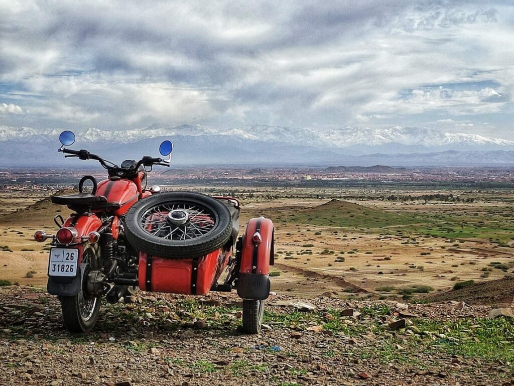 Tester le side-car autour de Marrakech