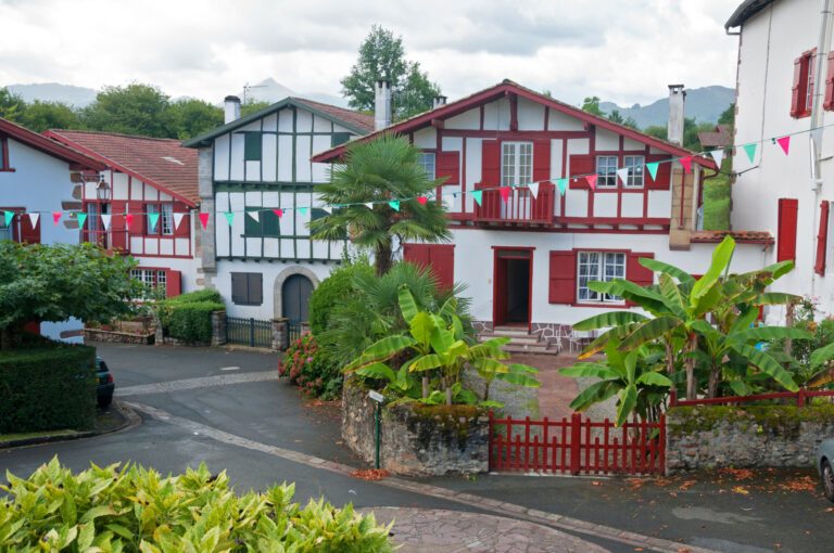 Notre top 16 des plus beaux villages du Pays basque