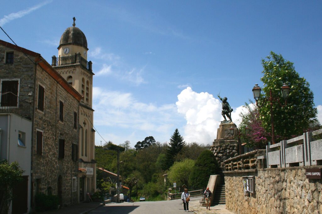 Le village de Bastelica