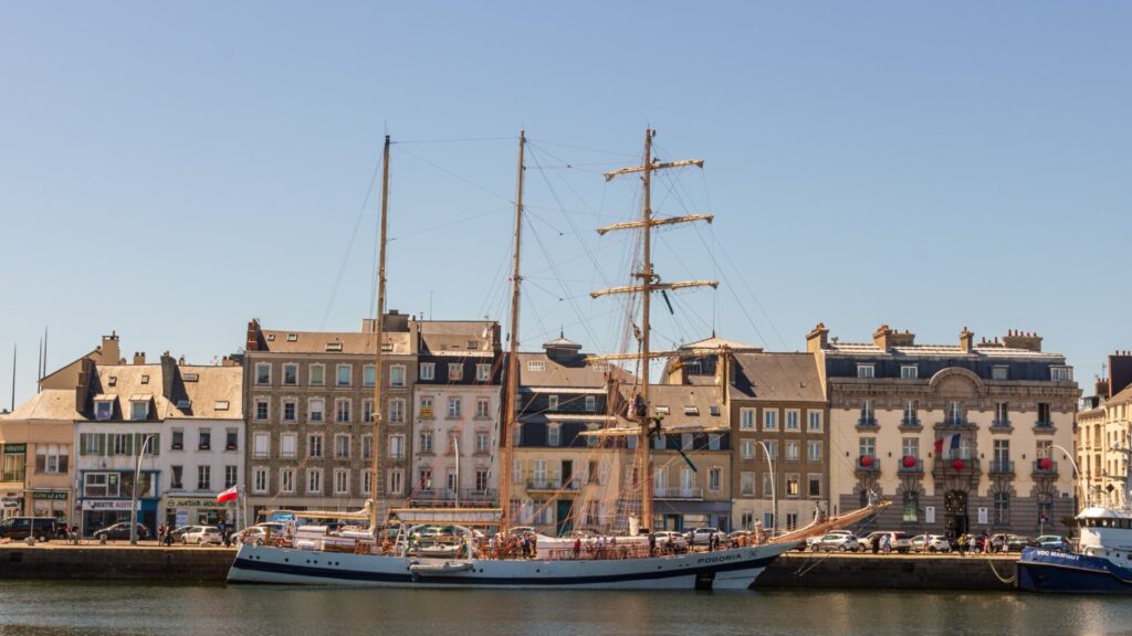 Le port de Cherbourg en Normandie