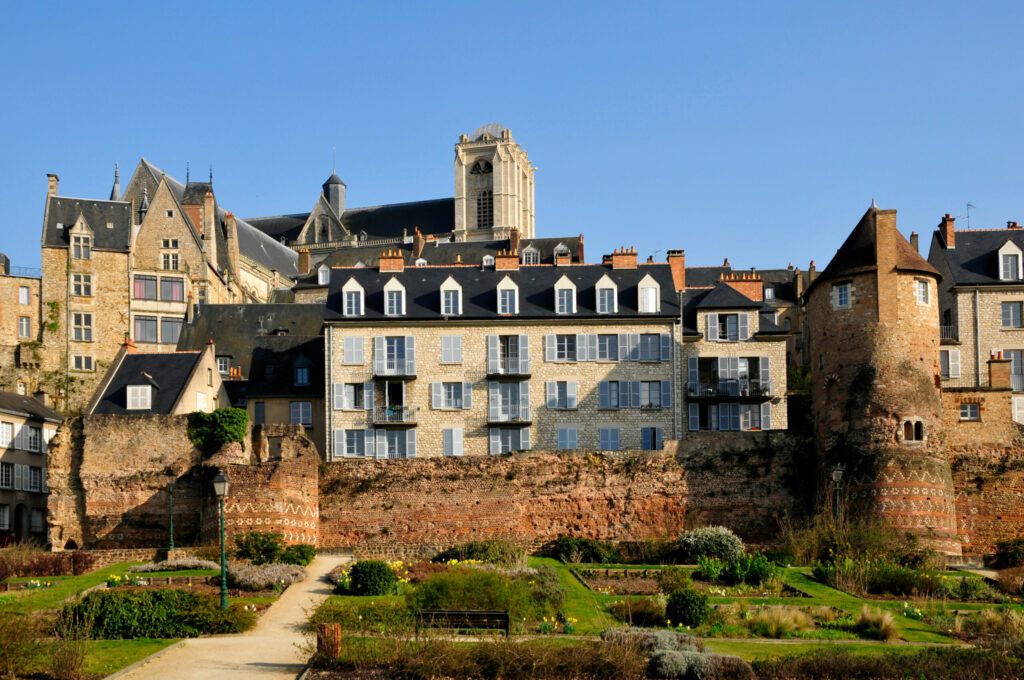 L'enceinte gallo-romaine du Mans