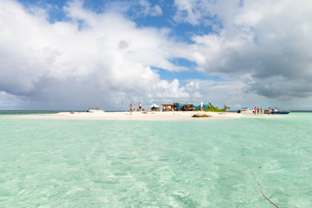 Ilet Caret : sable blanc et eau turquoise - Guadeloupe
