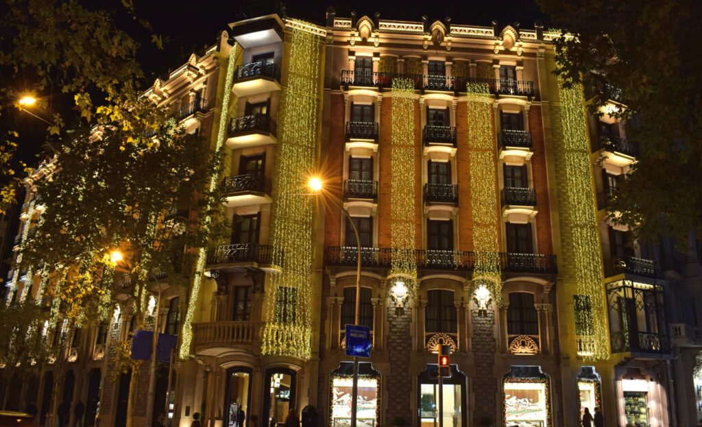illuminations dans les rues de Barcelone
