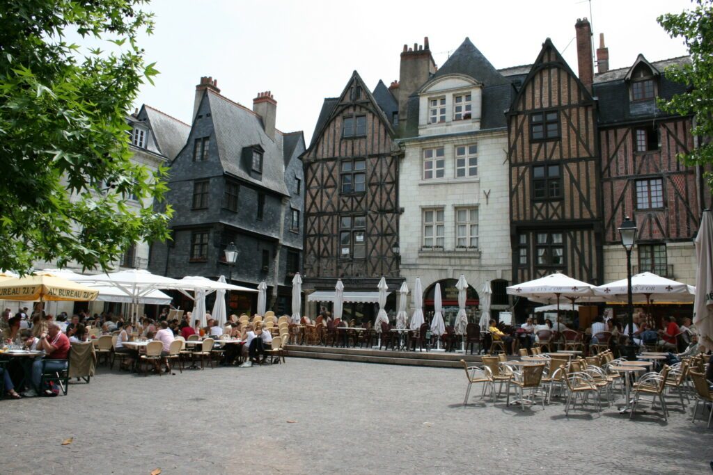 La Place Plumereau, Tours