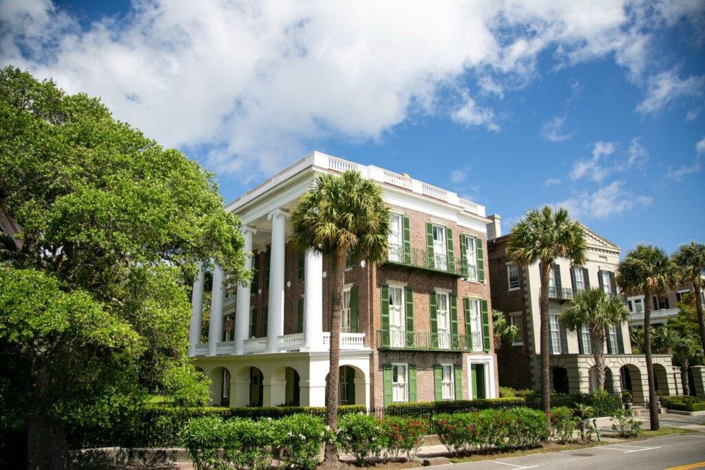 Maisons typiques dans les rues de Charleston, Caroline du Sud