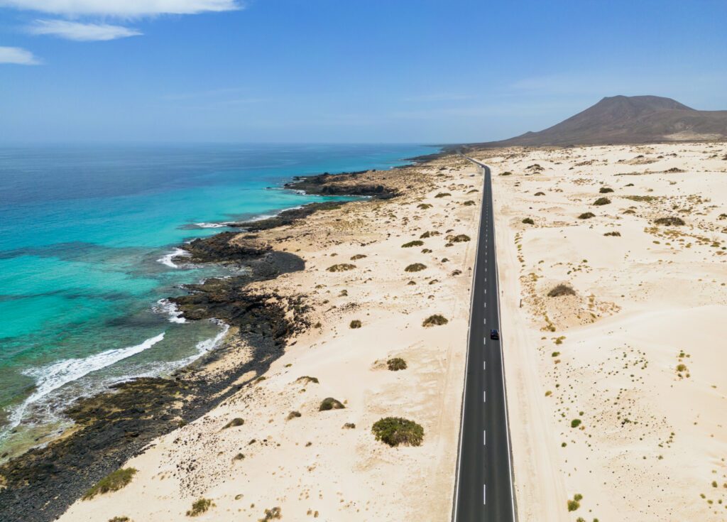 Marchez à travers les dunes de Corralejo (Fuerteventura)